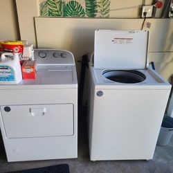 Like New Washer/Dryer 