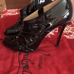 Womans Christian Louboutin Heels , Worn 1x, Very New Condition, Size 40 (9-10) 