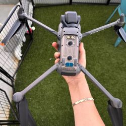 DJI Mavic 3 Classic Aircraft L2C Drone Only