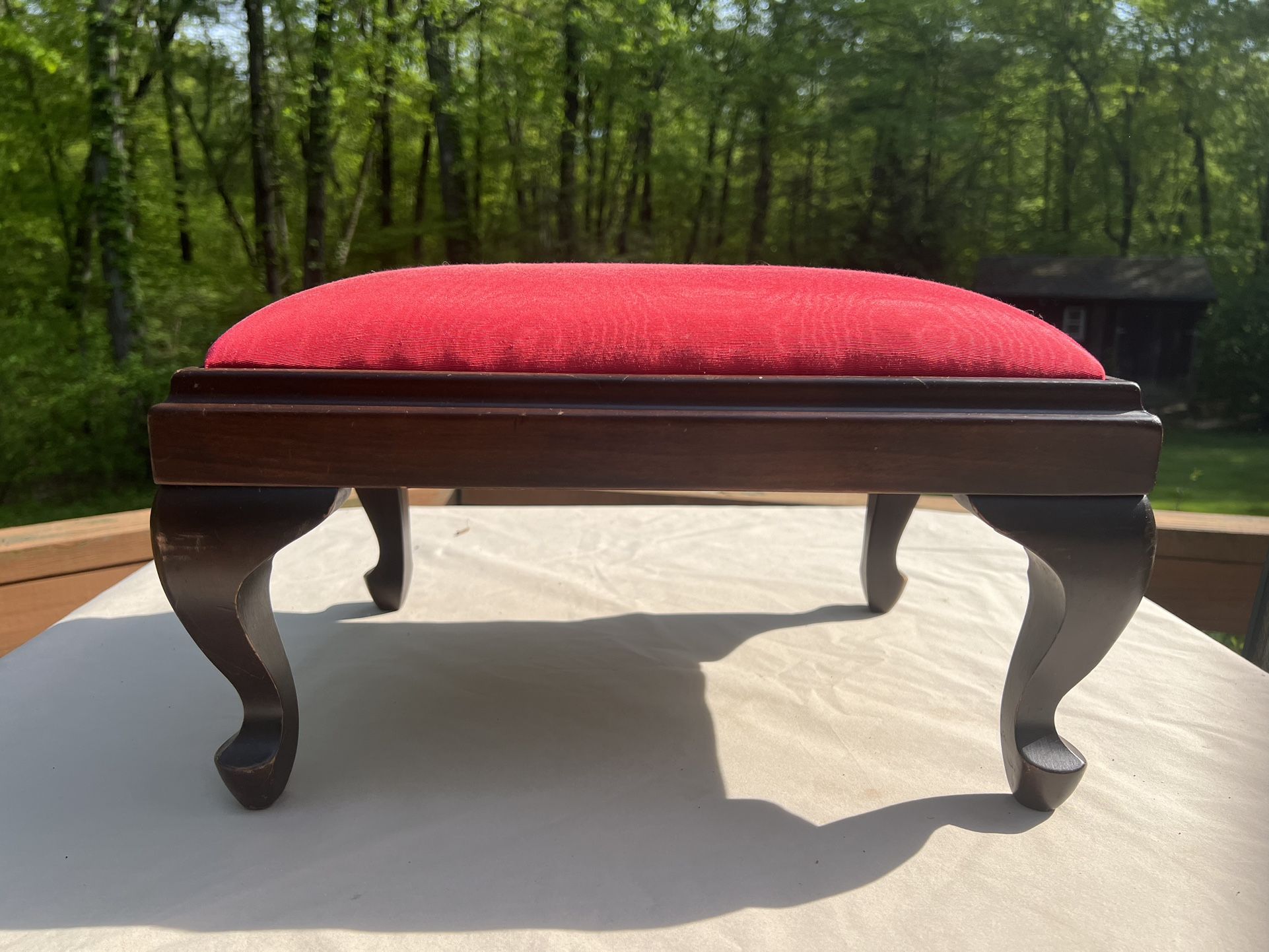ELEGANT WOOD RED FABRIC FOOT STOOL