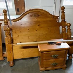Queen Bed Room Set