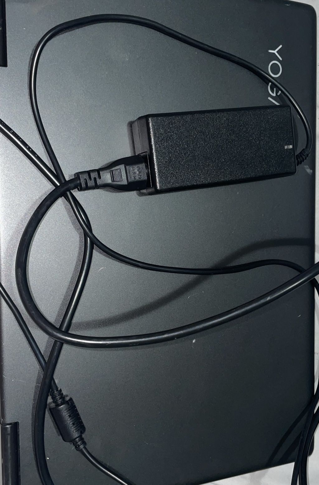 Lenovo Laptop/Tablet Includes Charger 