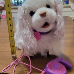 FurReal Friends “GoGo My Walkin' Pup” Electronic 4+ Walks with Leash Barks Wags