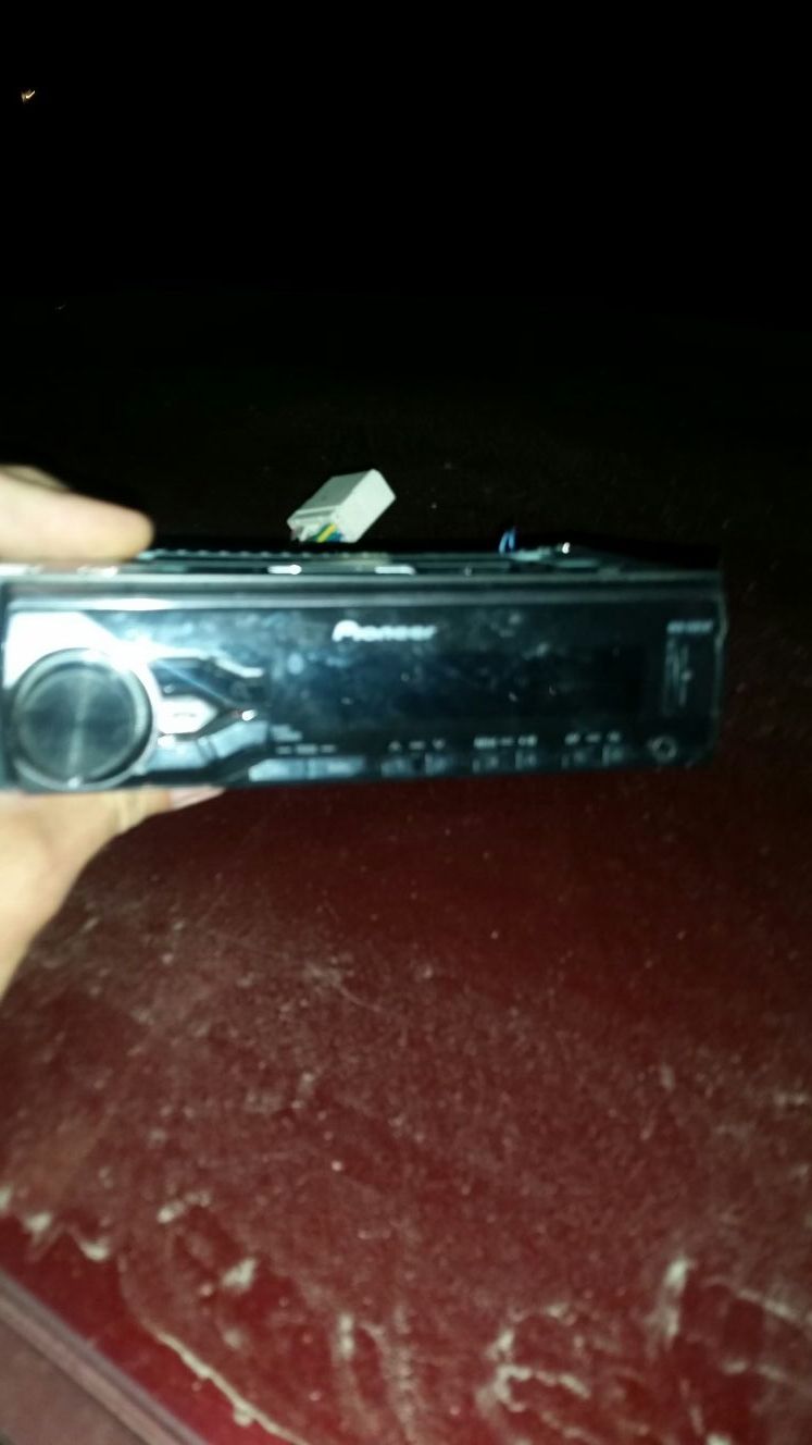 Pioneer Bluetooth and usb car stereo