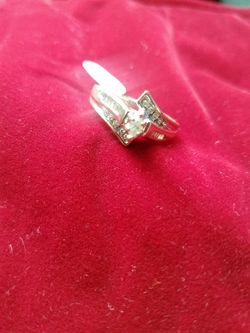 14k white gold genuine diamond ring