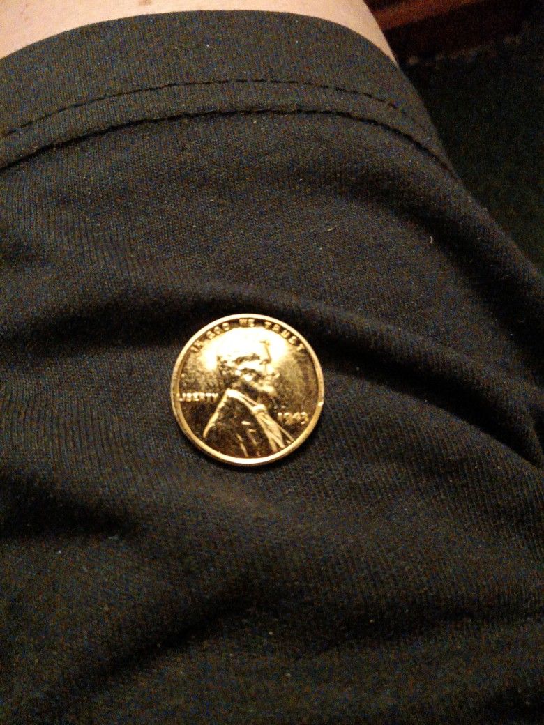 Rare And Vintage 1943 Golden Steel Wheat Penny. World War Two Era Coin.