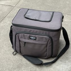 Igloo Soft cooler With Hard Insert