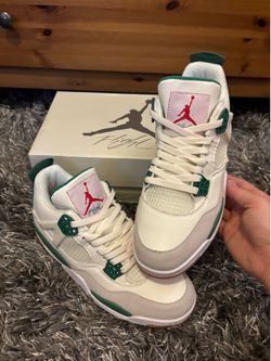 Jordan 4 Pine Green SB Men’s Size 10
