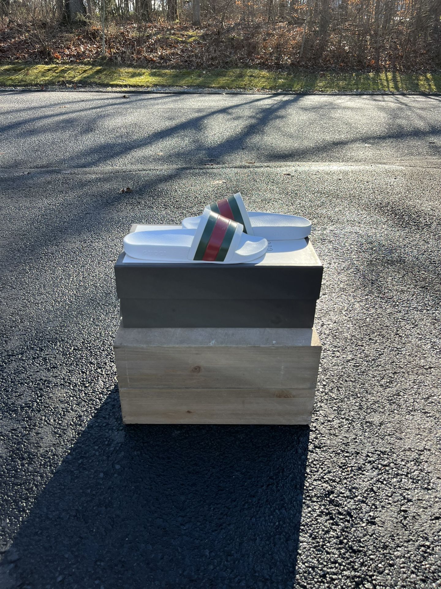 Gucci Flip Flops Size 7