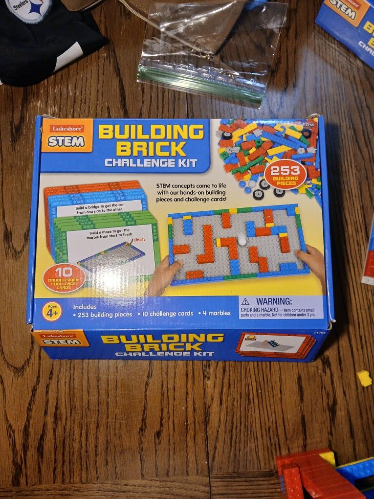 Lakeshore Stem Building Brick Challenge Kit 257 Building Pieces. Complete Set.