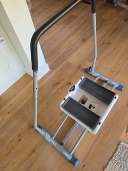 Ski type workout machine.