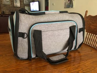 Silverton soft pet carrier