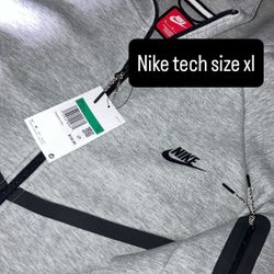 Nike Tech hoodie 