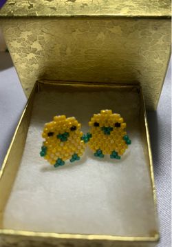 Chicks 🐥 Earrings $8