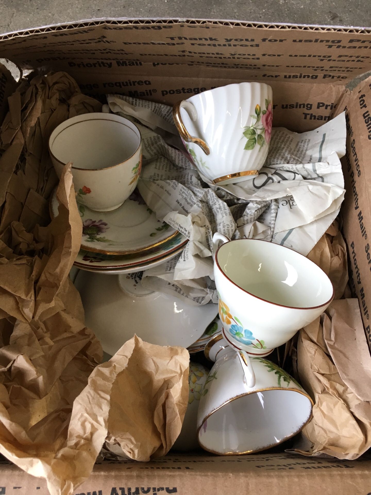 Mixed Lot of Antique Vintage Porcelain Glass Tea Cups RN653