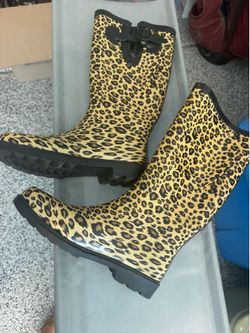 Rain boots size 6