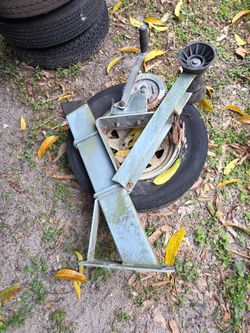 Boat trailer winch tower with winch