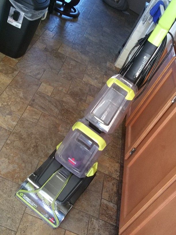 Bissell Carpet Shampooer