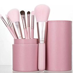 7pcs Portable Pink Shadow Brush Set with Wooden Handle with Bucket. 