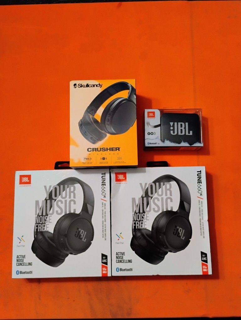 JBL n Skullcandy Headphones And Speaker