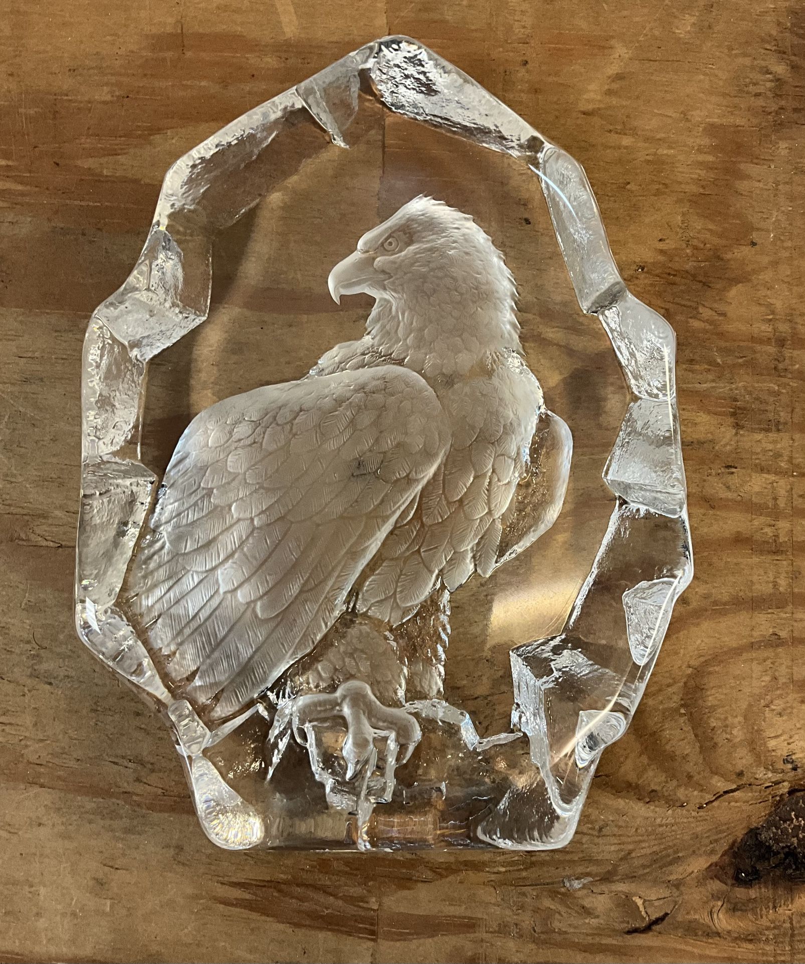 Mats Jonasson Sweden Lead Crystal Collection Bald Eagle Paperweight