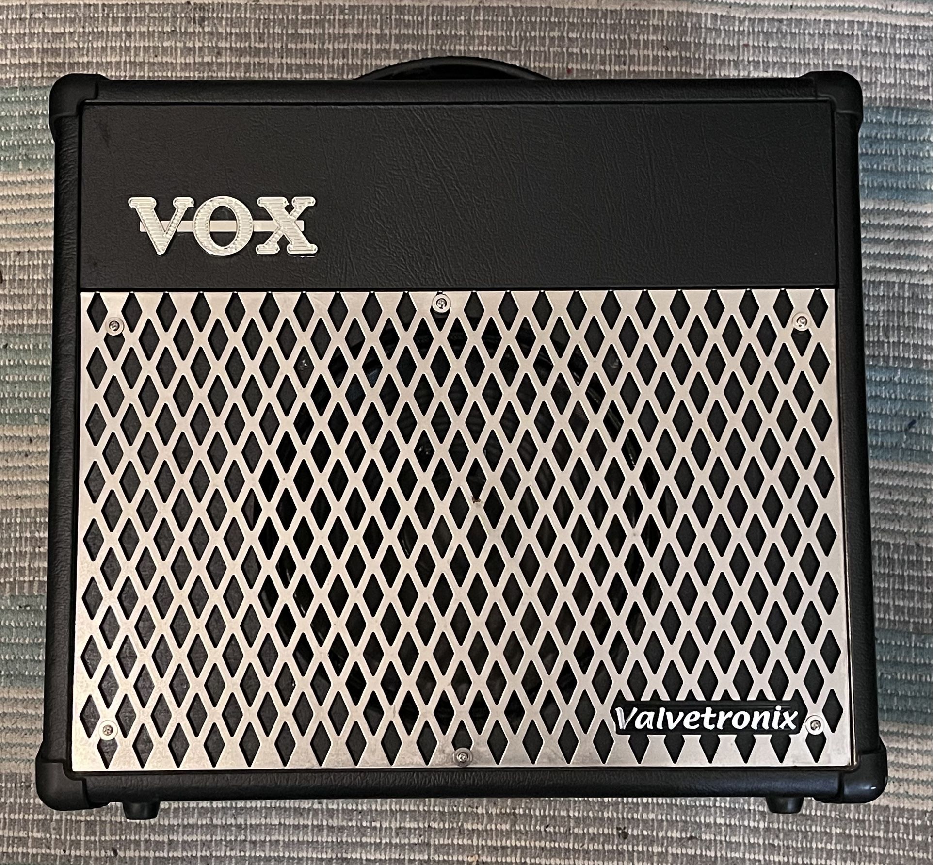 Vox VT30 Valvetronix 1x10 30W Modeling Tube Guitar Combo Amp
