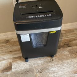 Paper Shredder 