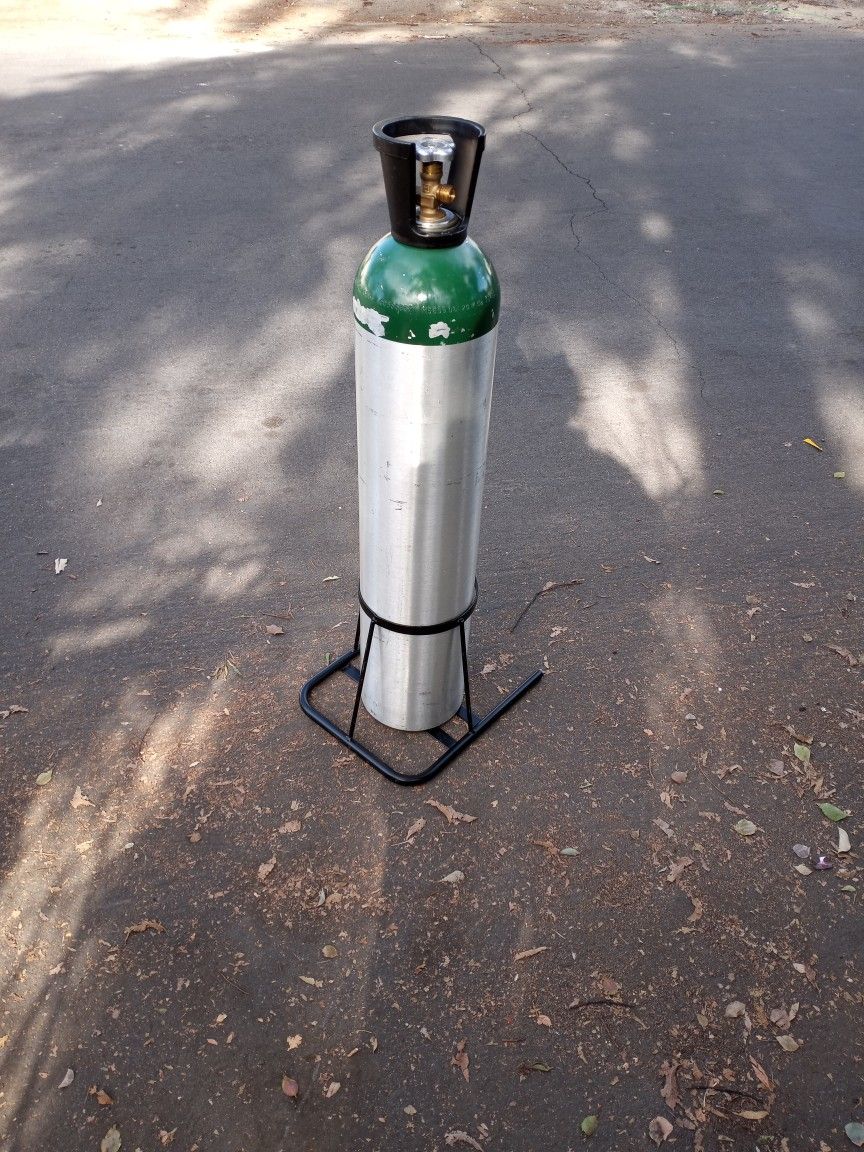 Empty Weding. Tank. 120. Cubic. Size