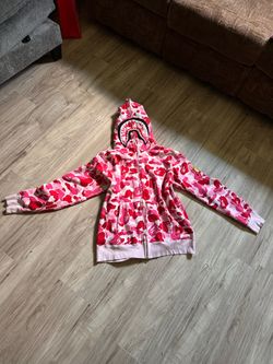 BAPE