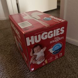 huggies little snugglers 84 count newborn diapers 