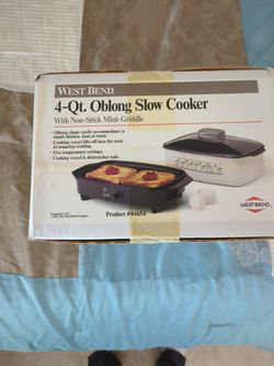 4 Quart Oblong Slow Cooker  Asking 20.00 OBO