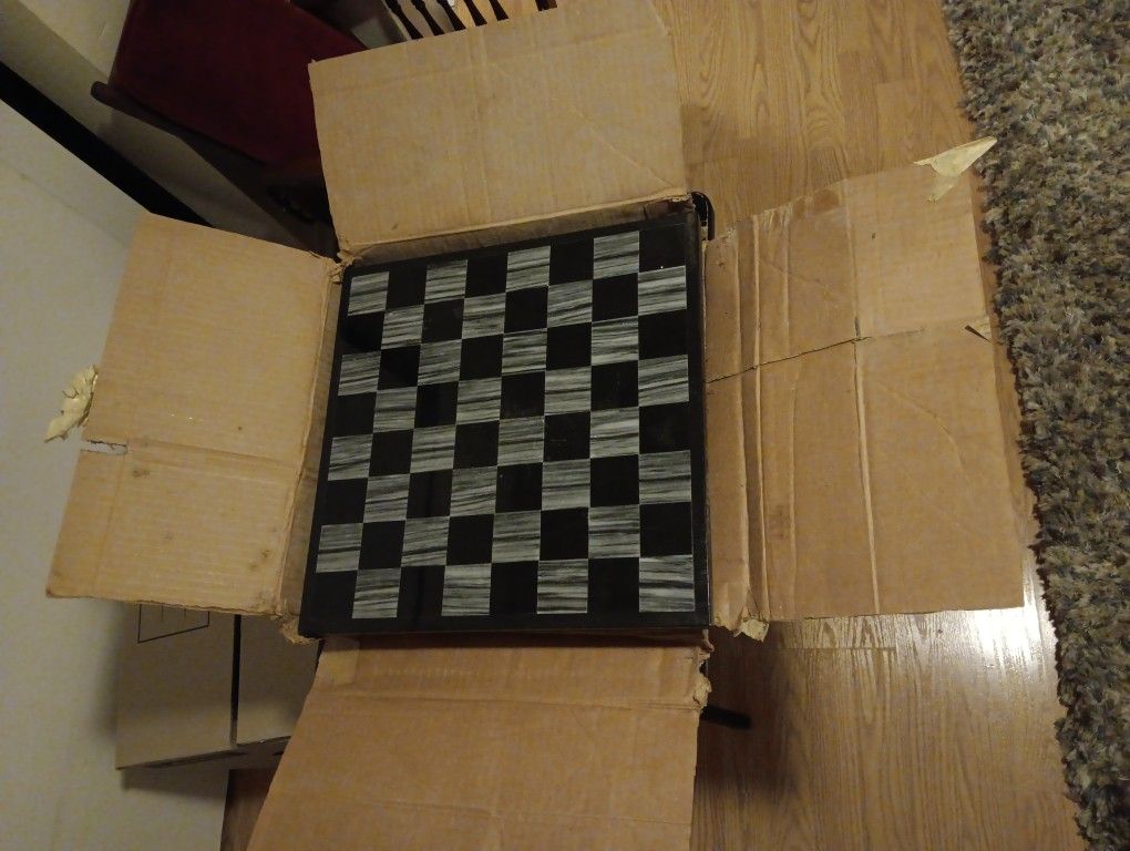 Chess Set,  Missing 1  Piece