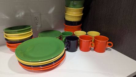 Homer Laughlin tableware sets