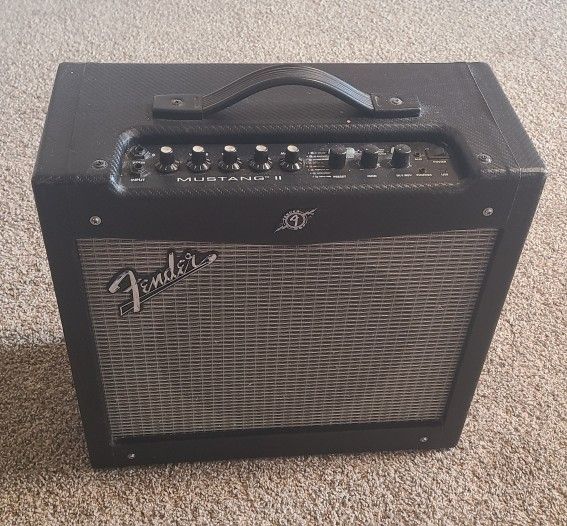 Fender Mustang II Guitar Amp