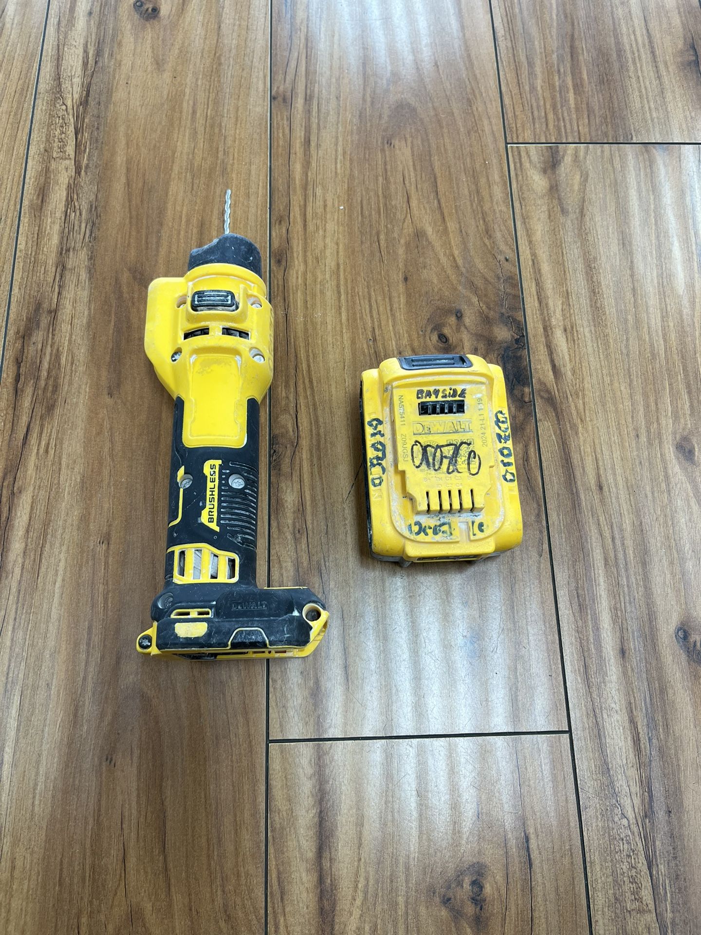 Used Dewalt Router, W/Battery, No Charger