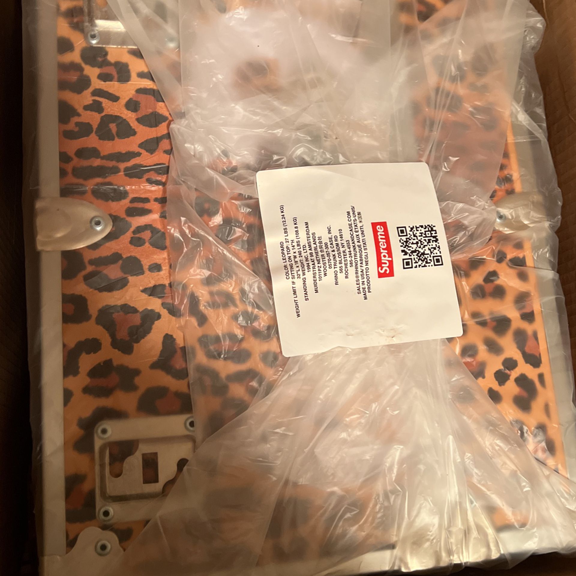 Supreme Rhino Trunk Red & Leopard for Sale in Los Angeles, CA - OfferUp