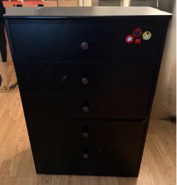 Black 5-Drawer Dresser