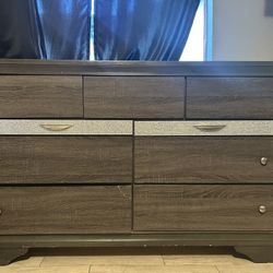 Used Dresser 