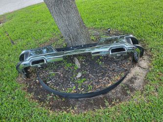 2019 24 chevrolet silverado 1500 OEM rear chrome bumper