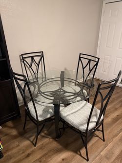 Round Glass Top Dining Table and 4 Chairs