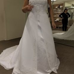 Wedding Dress For Sale 