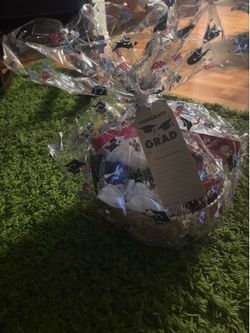 Graduation snack basket
