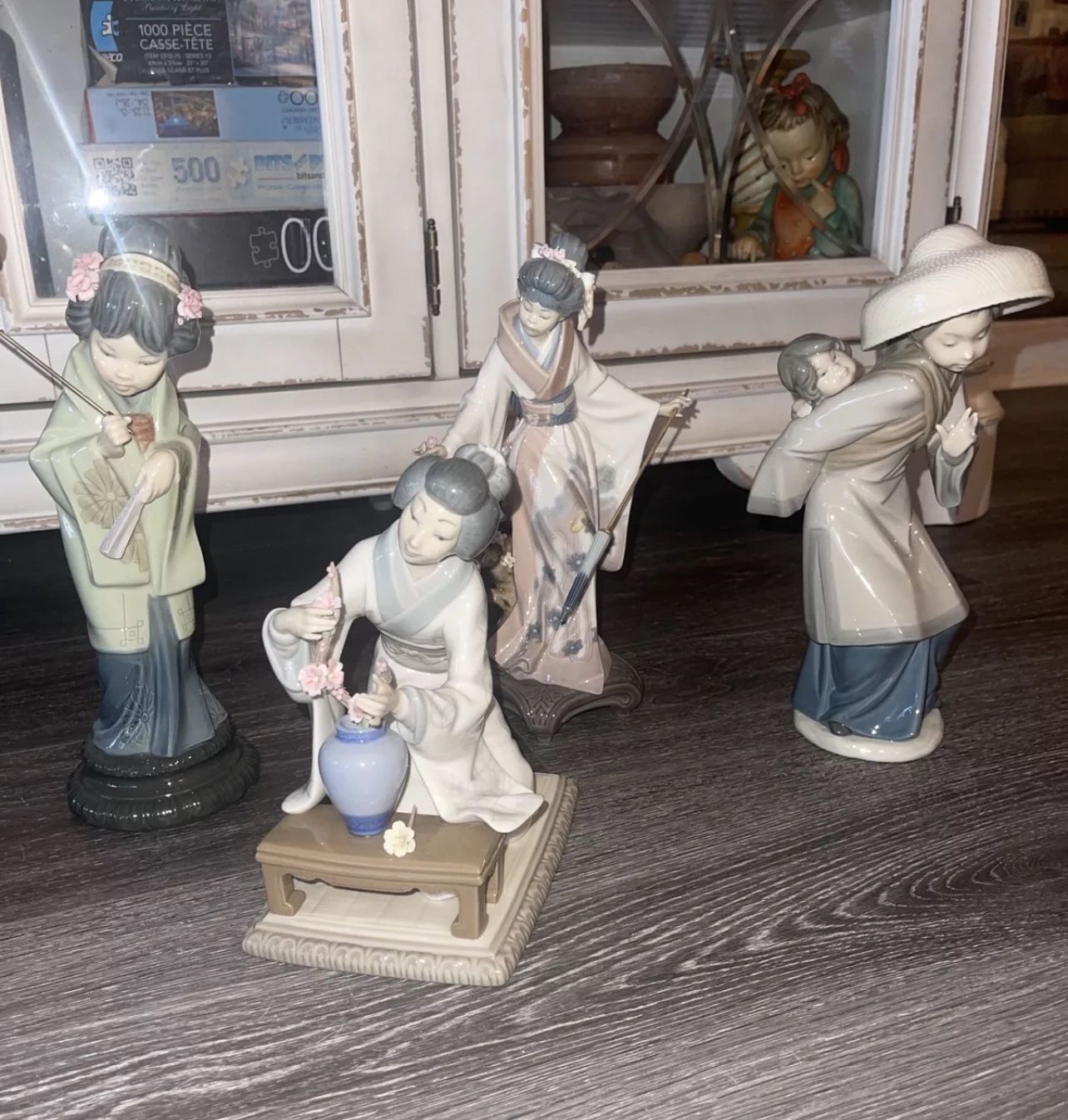 Lladro Retired Figurine Standing Japanese girl Lot Of 4 Figurine