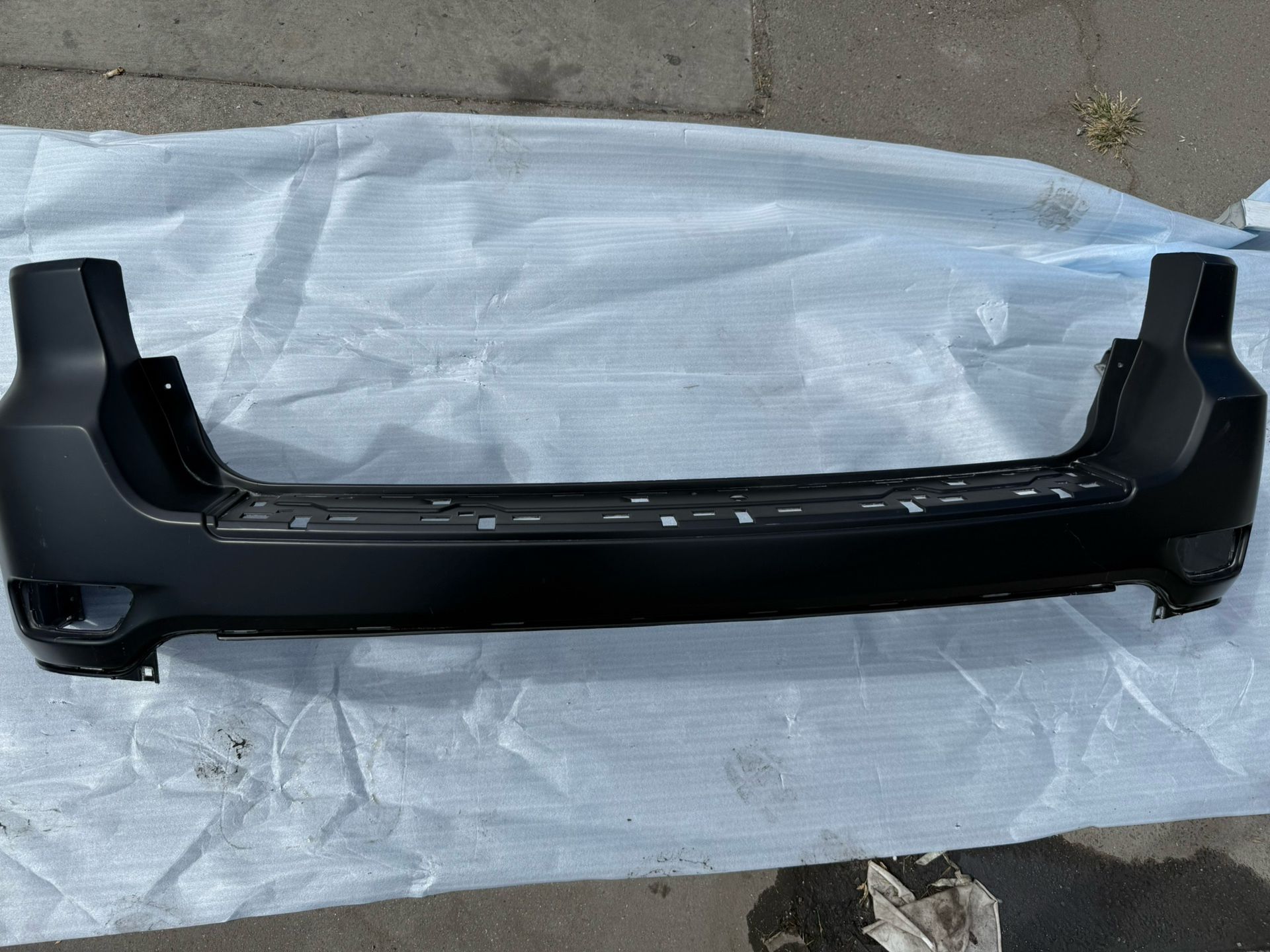2014-2017-2019 jeep grand Cherokee rear bumper
