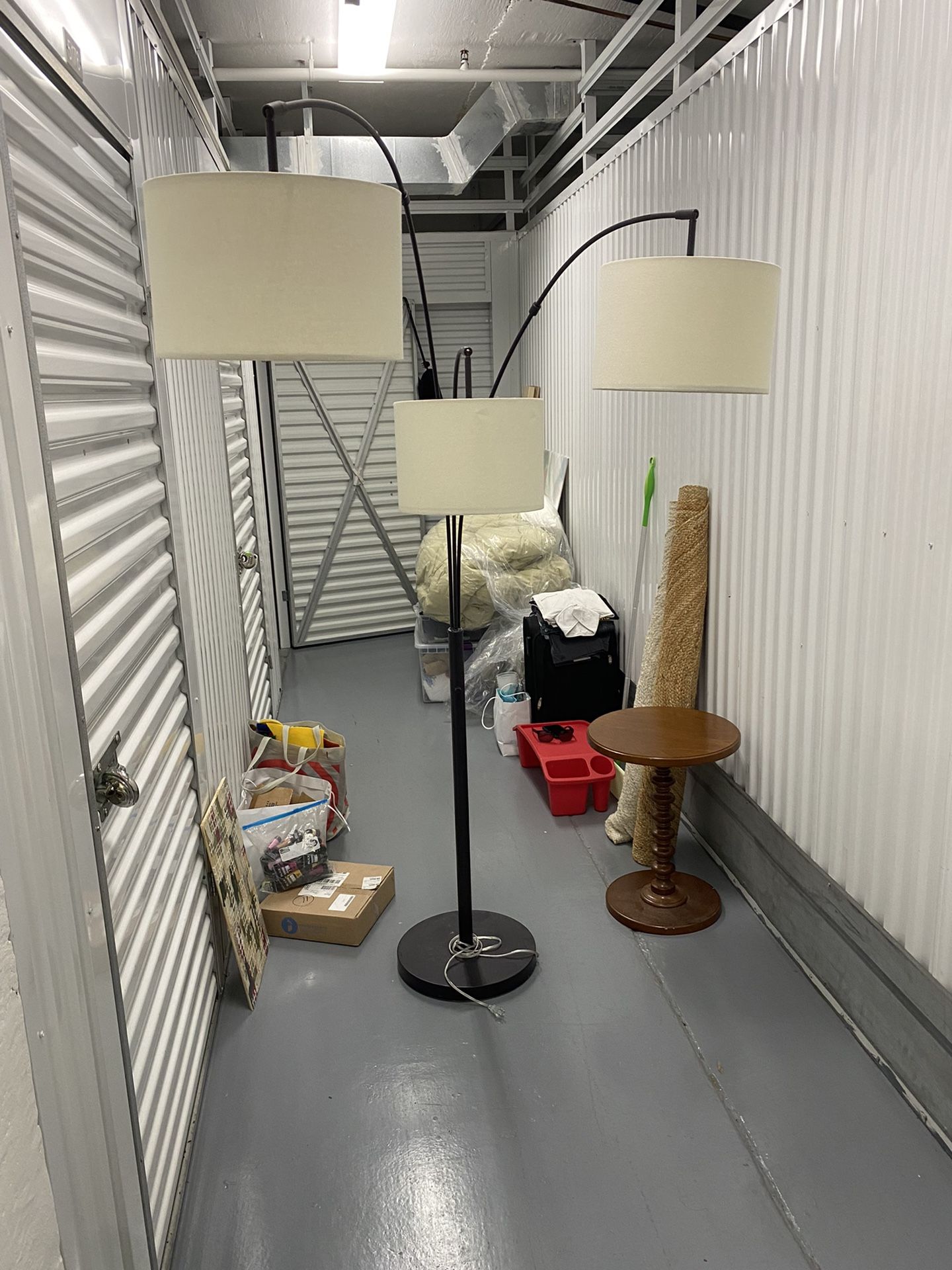 Floor Lamp With Three Shades for Sale in Fort Lauderdale, FL OfferUp