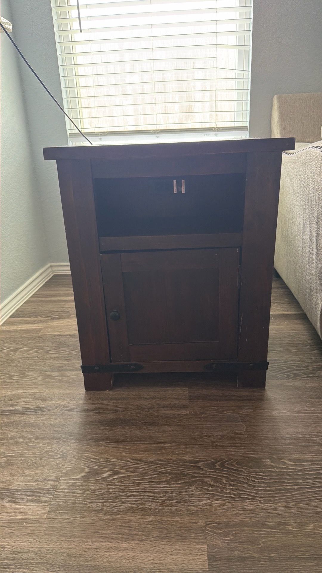 End table