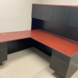 Desk With Hutch