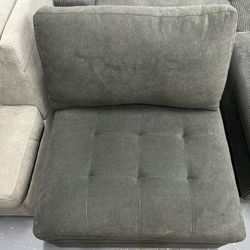 Thomasville FLOOR MODEL 3 Piece Tisdale Armless Chair And Ottoman 