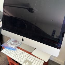 Apple Monitor & Key Board 