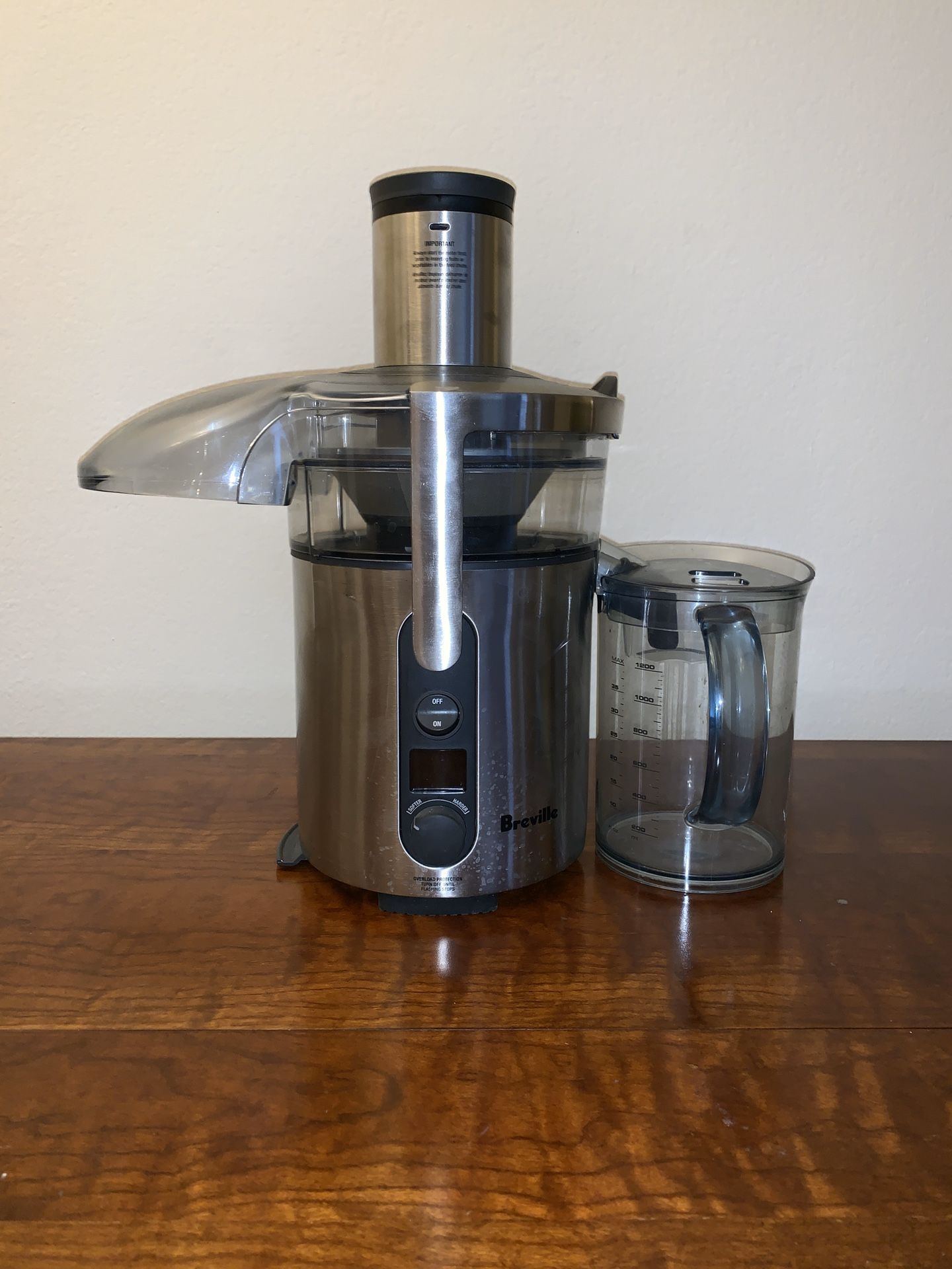 Breville BJE510XL juicer